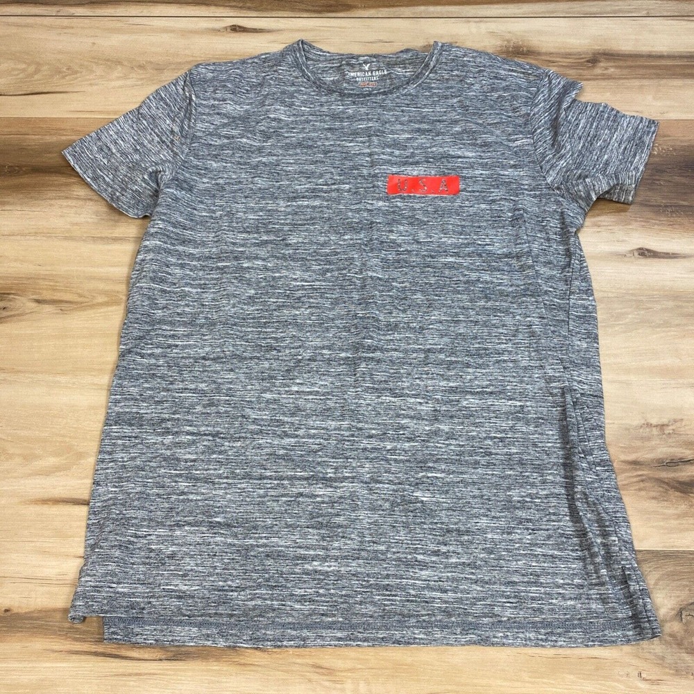 American Eagle Mens Shirt Large Core Flex Gray Crewneck Red Stars